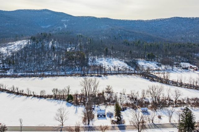 4991 VT Route 313, Arlington, VT 05250