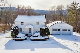 4991 VT Route 313, Arlington, VT 05250