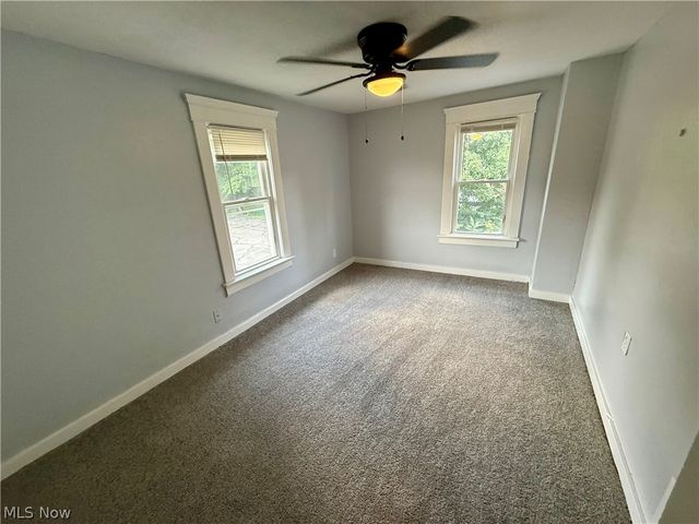 1305 Curtis Street, Akron, OH 44301