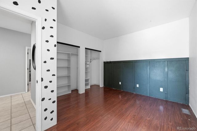 8469 S Upham Way, Littleton, CO 80128