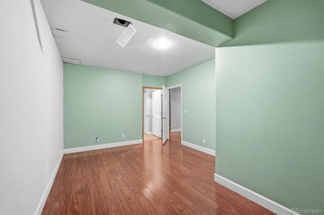 8469 S Upham Way, Littleton, CO 80128