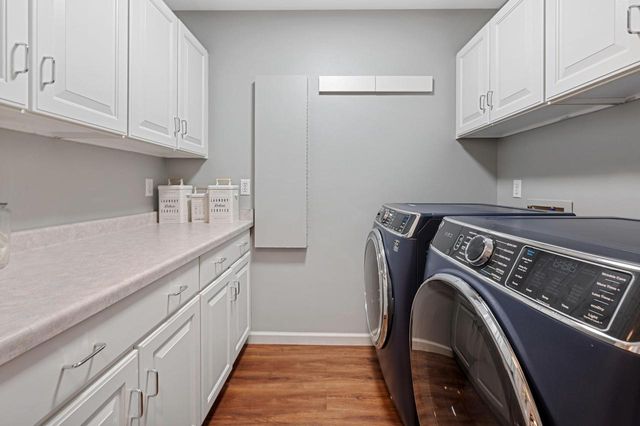 W223N8293 Sandras DRIVE, Lisbon, WI 53089