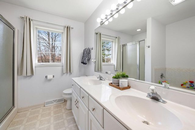 W223N8293 Sandras DRIVE, Lisbon, WI 53089