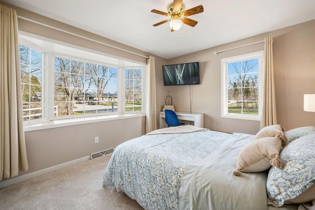 W223N8293 Sandras DRIVE, Lisbon, WI 53089