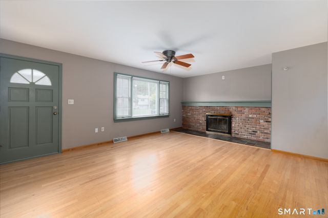 130 Pheasant Run Road, Southington, CT 06489