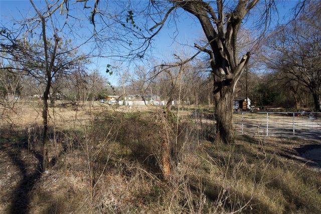 725 County Road 414, Cleburne, TX 76031