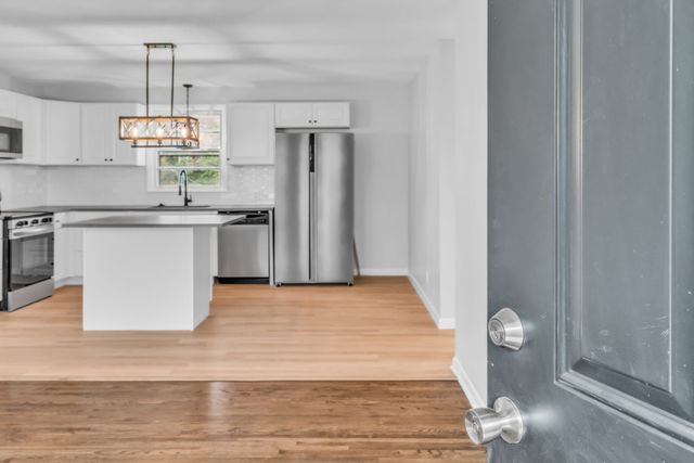 375 Austin Park Dr, Gallatin, TN 37066