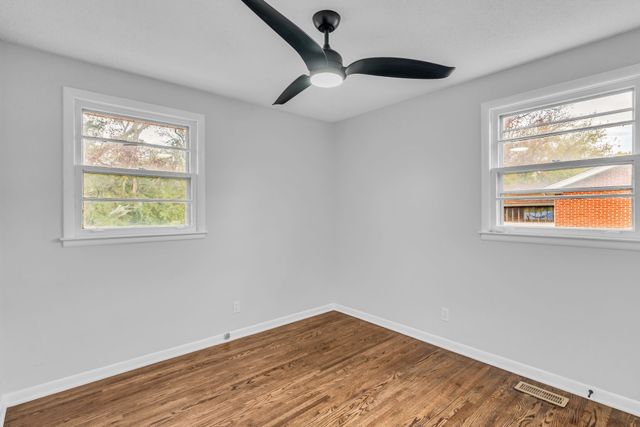 375 Austin Park Dr, Gallatin, TN 37066