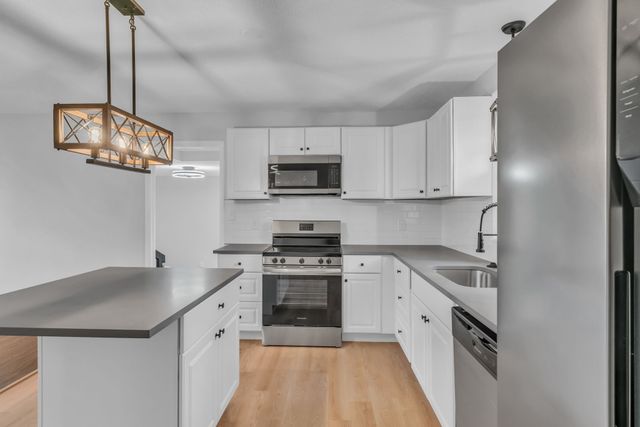 375 Austin Park Dr, Gallatin, TN 37066