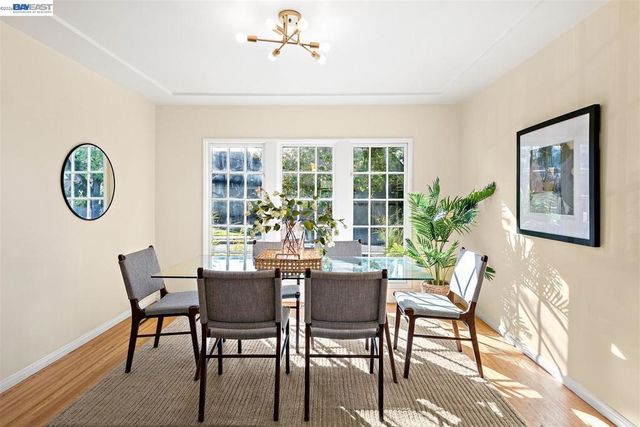 2801 Clay St, Alameda, CA 94501
