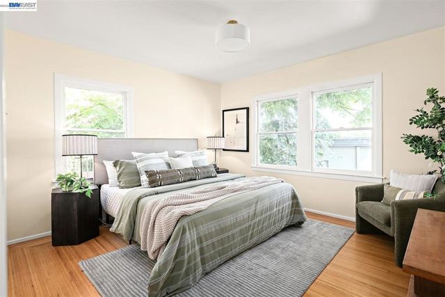 2801 Clay St, Alameda, CA 94501