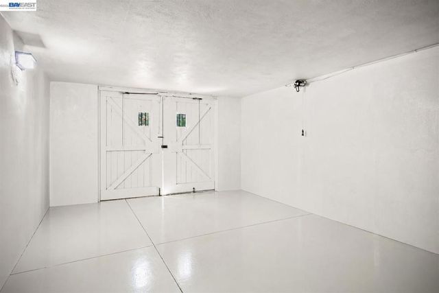 2801 Clay St, Alameda, CA 94501