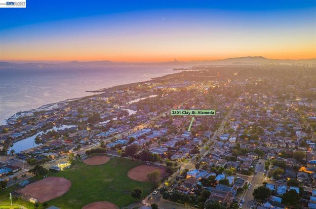 2801 Clay St, Alameda, CA 94501
