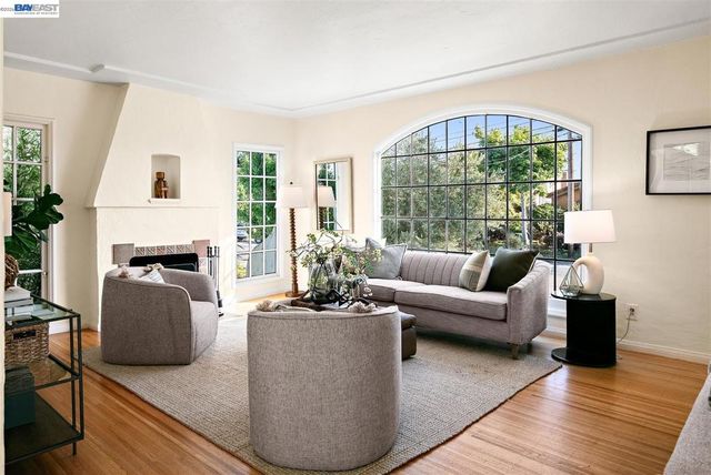 2801 Clay St, Alameda, CA 94501