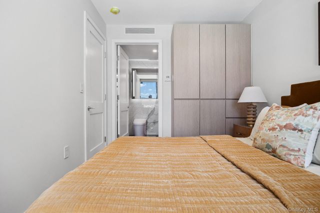 38-20 Parsons Boulevard 428, Flushing, NY 11354