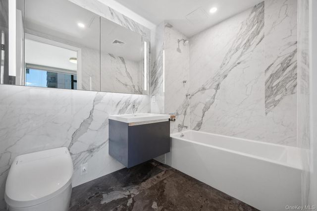 38-20 Parsons Boulevard 428, Flushing, NY 11354