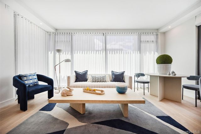 38-20 Parsons Boulevard 428, Flushing, NY 11354