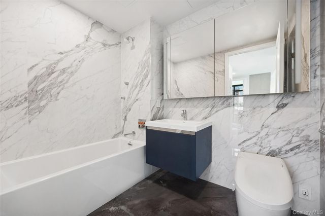 38-20 Parsons Boulevard 428, Flushing, NY 11354