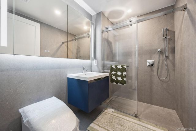 38-20 Parsons Boulevard 428, Flushing, NY 11354