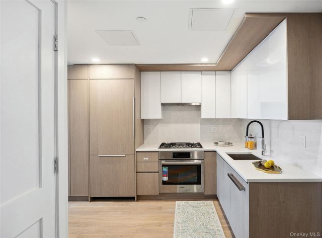 38-20 Parsons Boulevard 428, Flushing, NY 11354