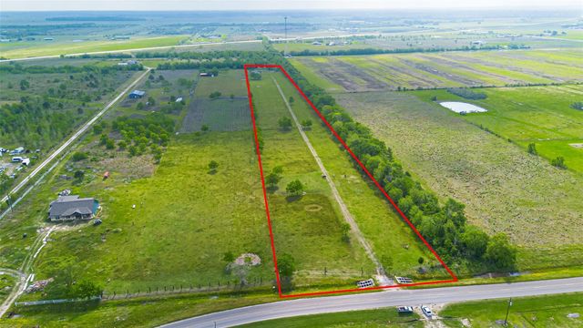 11515 Fm 686, Dayton, TX 77535