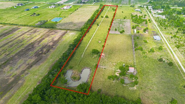 11515 Fm 686, Dayton, TX 77535