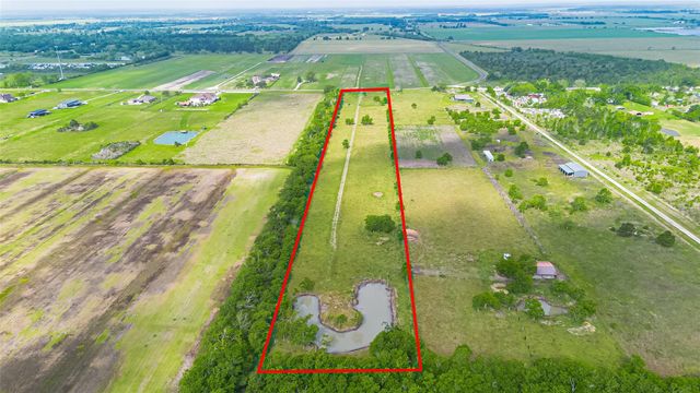 11515 Fm 686, Dayton, TX 77535