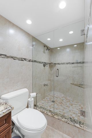 1005 Islewood D 1005, Deerfield Beach, FL 33442