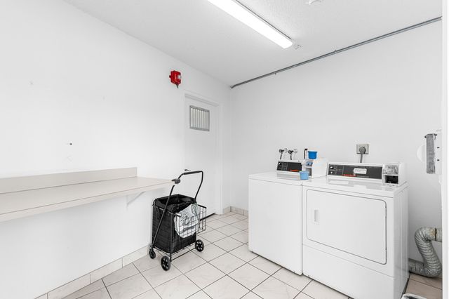 1005 Islewood D 1005, Deerfield Beach, FL 33442