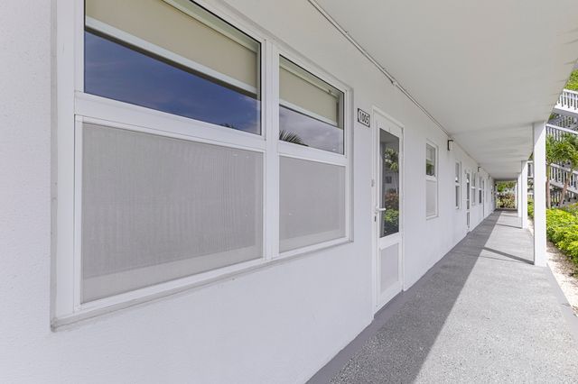1005 Islewood D 1005, Deerfield Beach, FL 33442