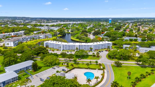 1005 Islewood D 1005, Deerfield Beach, FL 33442