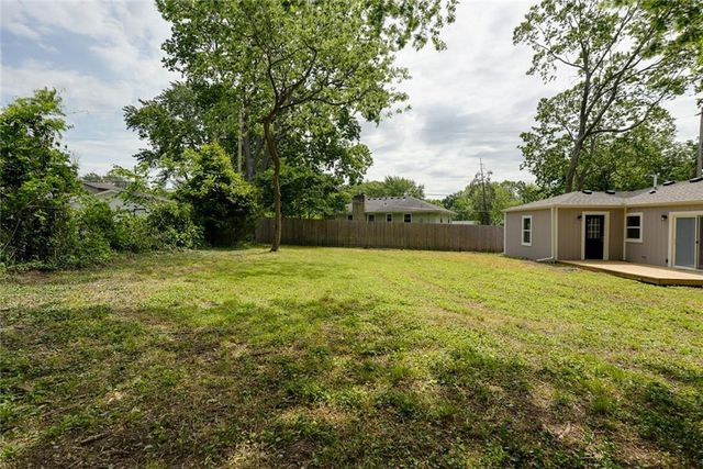 2708 Windsor Avenue, Independence, MO 64052