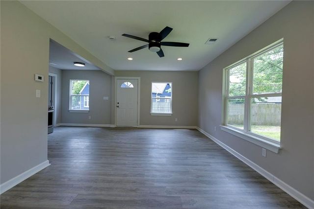 2708 Windsor Avenue, Independence, MO 64052