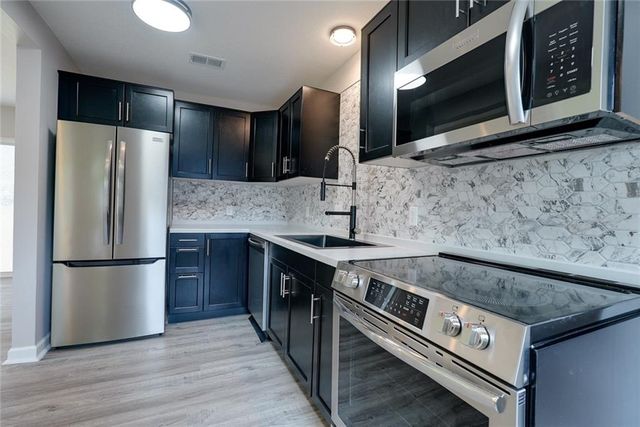 2708 Windsor Avenue, Independence, MO 64052