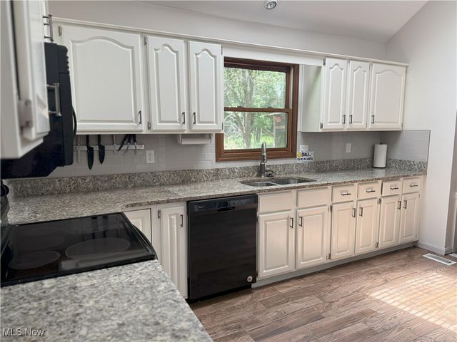 4759 Sentinel Drive, Brecksville, OH 44141