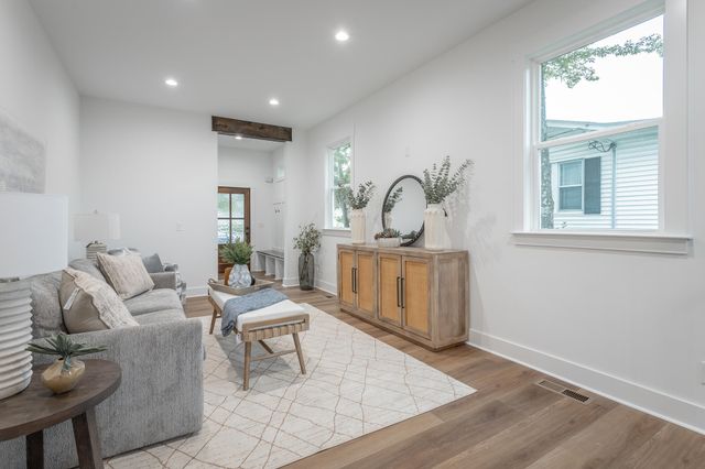 2111 Ivy Street, Chattanooga, TN 37404