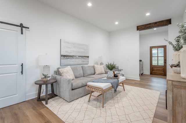 2111 Ivy Street, Chattanooga, TN 37404