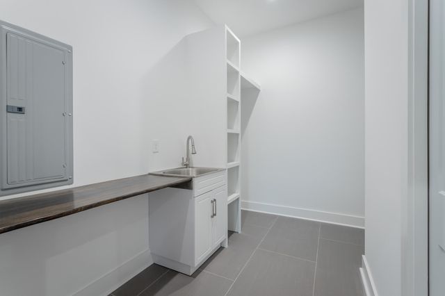 2111 Ivy Street, Chattanooga, TN 37404