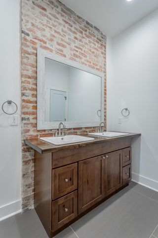 2111 Ivy Street, Chattanooga, TN 37404