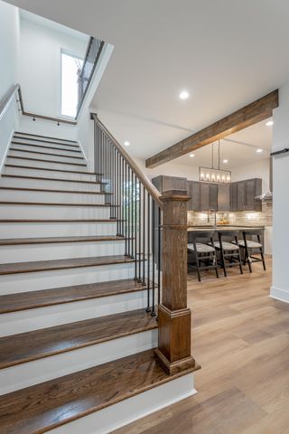 2111 Ivy Street, Chattanooga, TN 37404