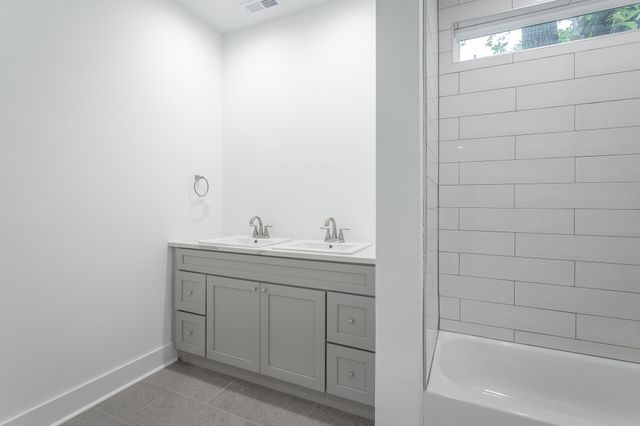 2111 Ivy Street, Chattanooga, TN 37404