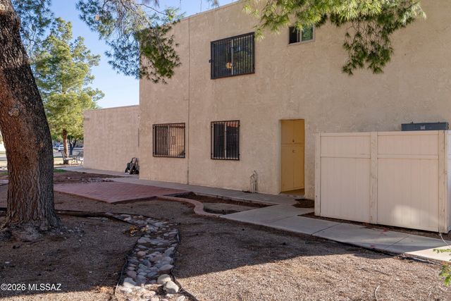 6718 E Calle La Paz Unit C, Tucson, AZ 85715