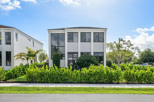 521 SE 4TH Avenue, Delray Beach, FL 33483