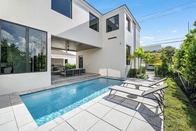 521 SE 4TH Avenue, Delray Beach, FL 33483