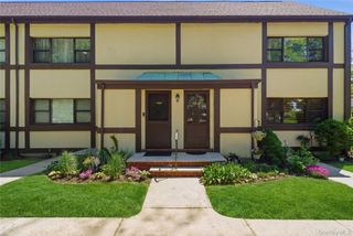 286 Cherry Valley Avenue A2, Garden City, NY 11530