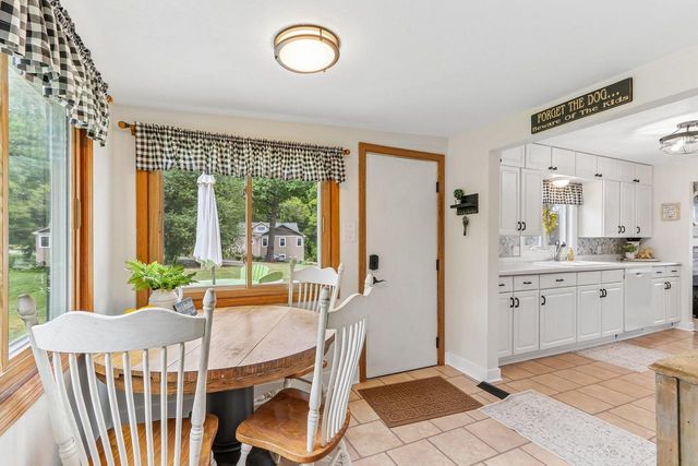 4424 Riverside ROAD, Waterford, WI 53185