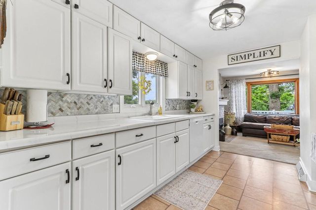 4424 Riverside ROAD, Waterford, WI 53185
