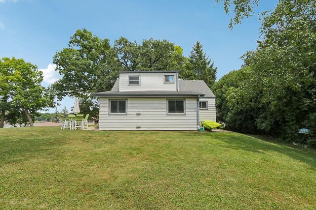 4424 Riverside ROAD, Waterford, WI 53185