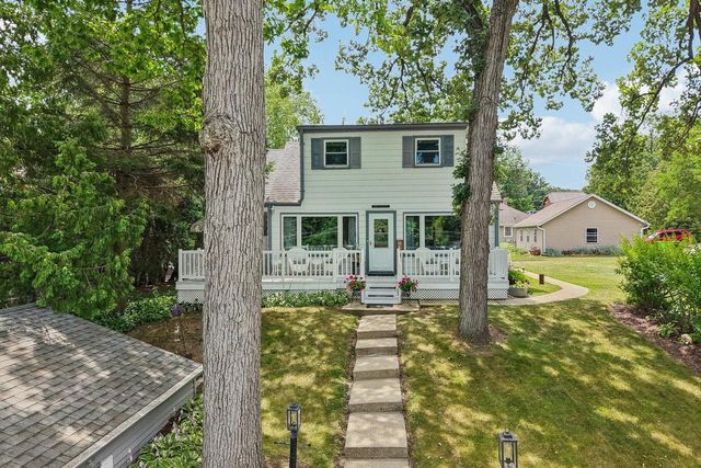 4424 Riverside ROAD, Waterford, WI 53185