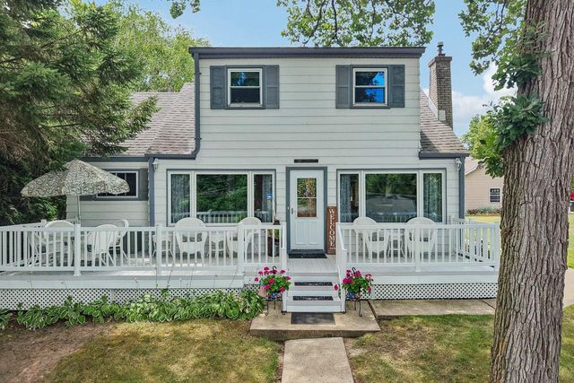 4424 Riverside ROAD, Waterford, WI 53185